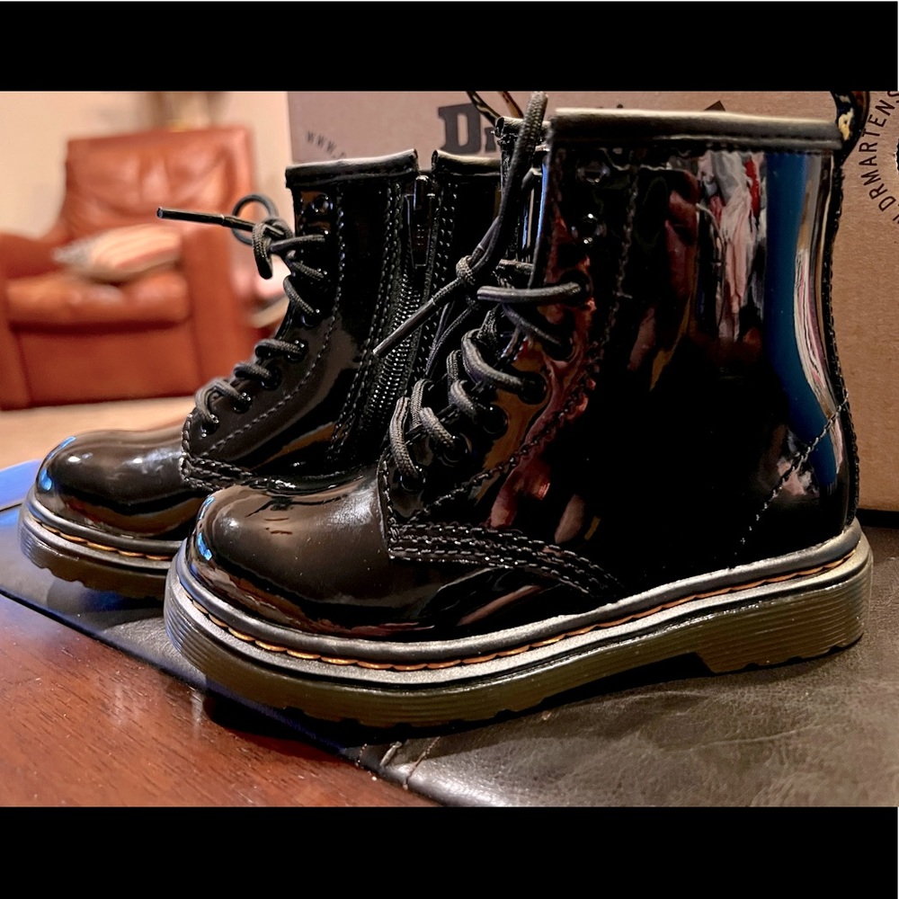 Dr. Martens Air Wair black patent leather 1460 toddler girl boots in size 8